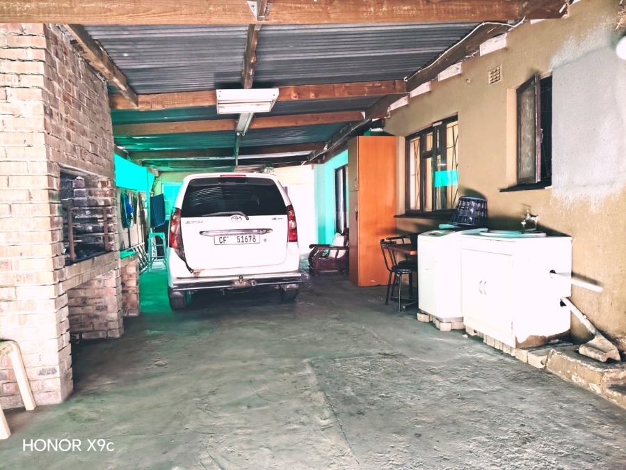 5 Bedroom Property for Sale in Houghton Place Western Cape